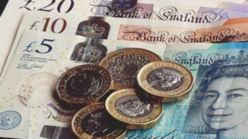 Great British Pound notes and coins